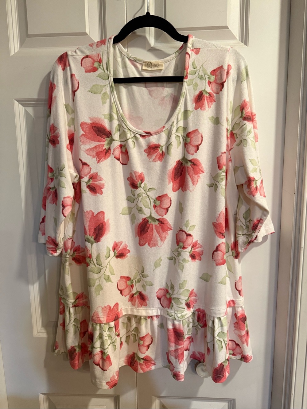 Women's Scoop Neck Floral Ruffle Tunic - Pink Floral